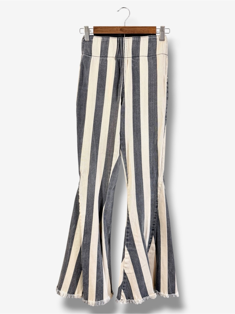 Show Me Your Mumu Berkeley Bells Short Pull On Jeans XS Casablanca Stripe Boho